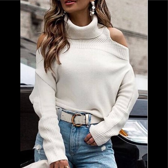 Slouchy Turtleneck Cold Shoulder Transcends Back- Ribbed Trim Cuffs Rare Sweater - Picture 6 of 11
